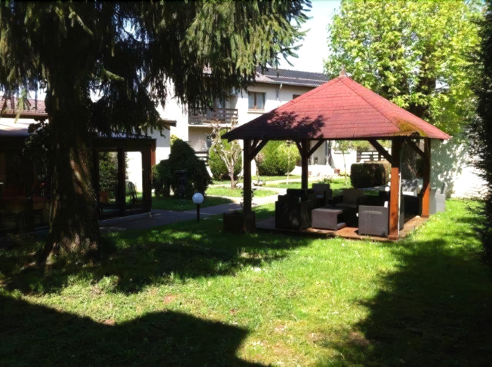 Les Tilleuls Montbeliard Sud Audincourt Exterior foto